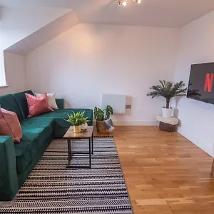 Stylish In Greenwich Borough Next To Station Abbey Wood
